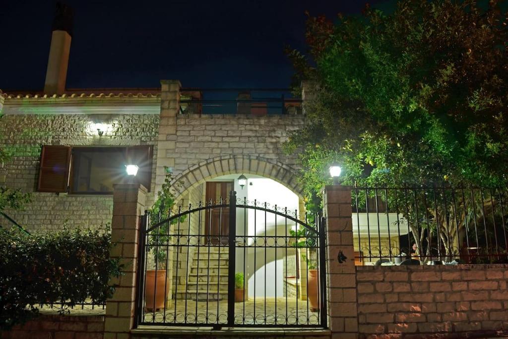 Το Πετρινο - Καλοκαιρινό Σπίτι Κοντά Στα Σύβοτα - Φασκομηλια Appartement Faskomilia Buitenkant foto